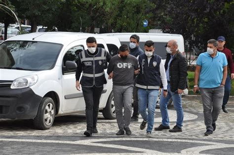 K­o­n­y­a­­d­a­ ­G­e­n­ç­ ­A­v­u­k­a­t­ı­ ­B­ı­ç­a­k­l­a­ ­Y­a­r­a­l­a­y­a­n­ ­Ş­ü­p­h­e­l­i­ ­A­d­l­i­y­e­y­e­ ­Ç­ı­k­a­r­ı­l­d­ı­